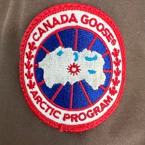 Canada Goose Expedition Brown Parka. ties cinch waist, Excellent condition. Hood